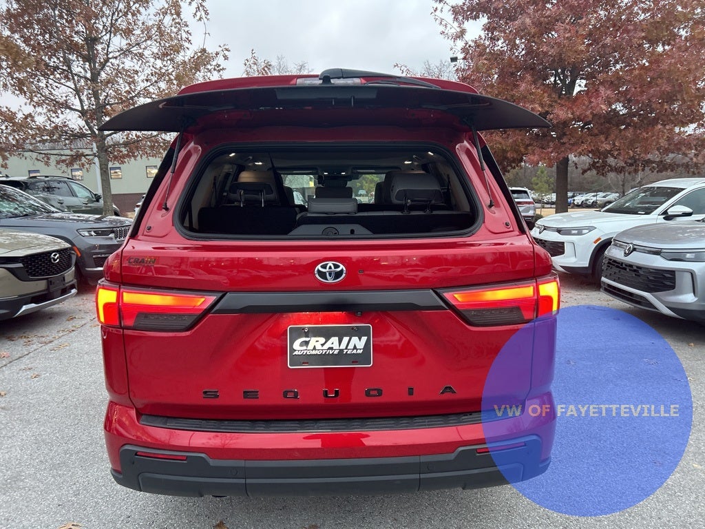 2024 Toyota Sequoia SR5 LEATHER ROOF 4x4 8 Passenger, 1 OWNER CLEAN CARFAX