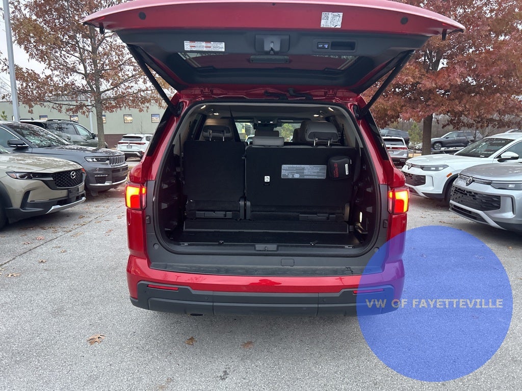 2024 Toyota Sequoia SR5 LEATHER ROOF 4x4 8 Passenger, 1 OWNER CLEAN CARFAX