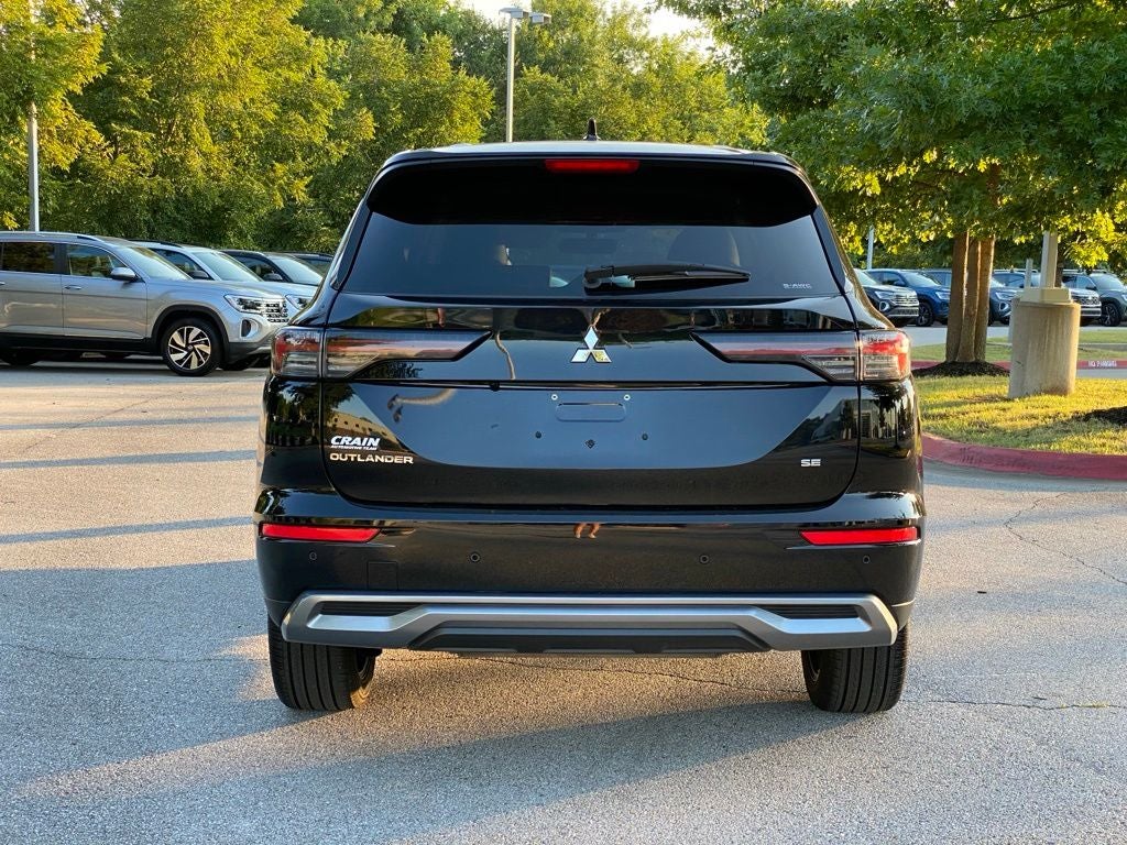 2025 Mitsubishi Outlander SE