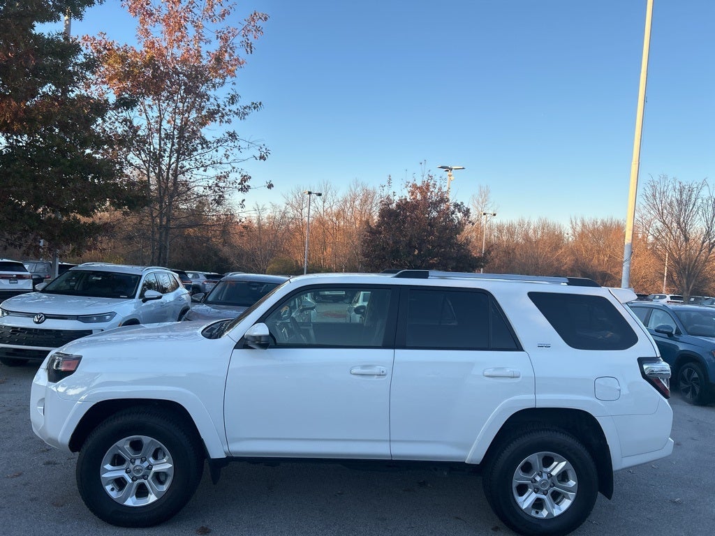 2024 Toyota 4Runner SR5