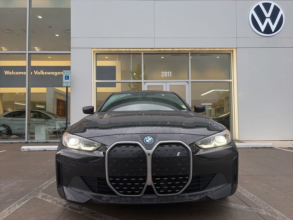 2024 BMW i4 eDrive35 CLEAN CARFAX PREMIUM PACKAGE!