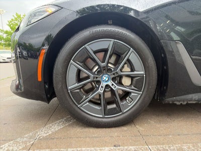 2024 BMW i4 eDrive35 CLEAN CARFAX PREMIUM PACKAGE!