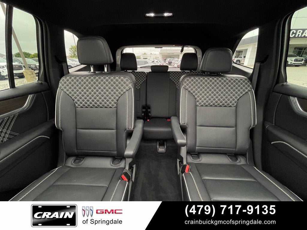 2024 GMC Acadia Denali