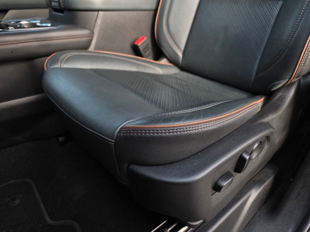 2025 GMC Yukon XL AT4