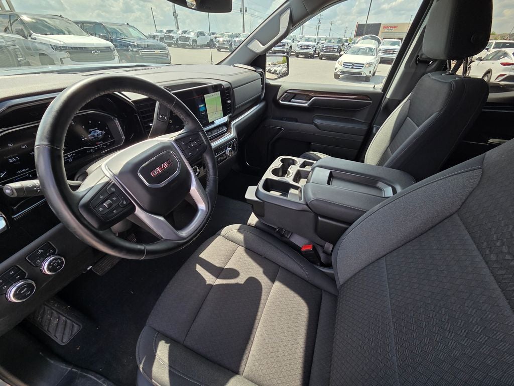 2024 GMC Sierra 1500 Elevation