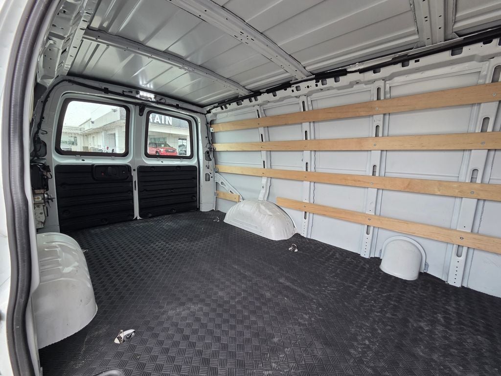2024 GMC Savana 2500 Work Van