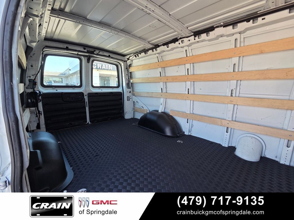 2023 GMC Savana 2500 Work Van CARGO VAN LOW MILES