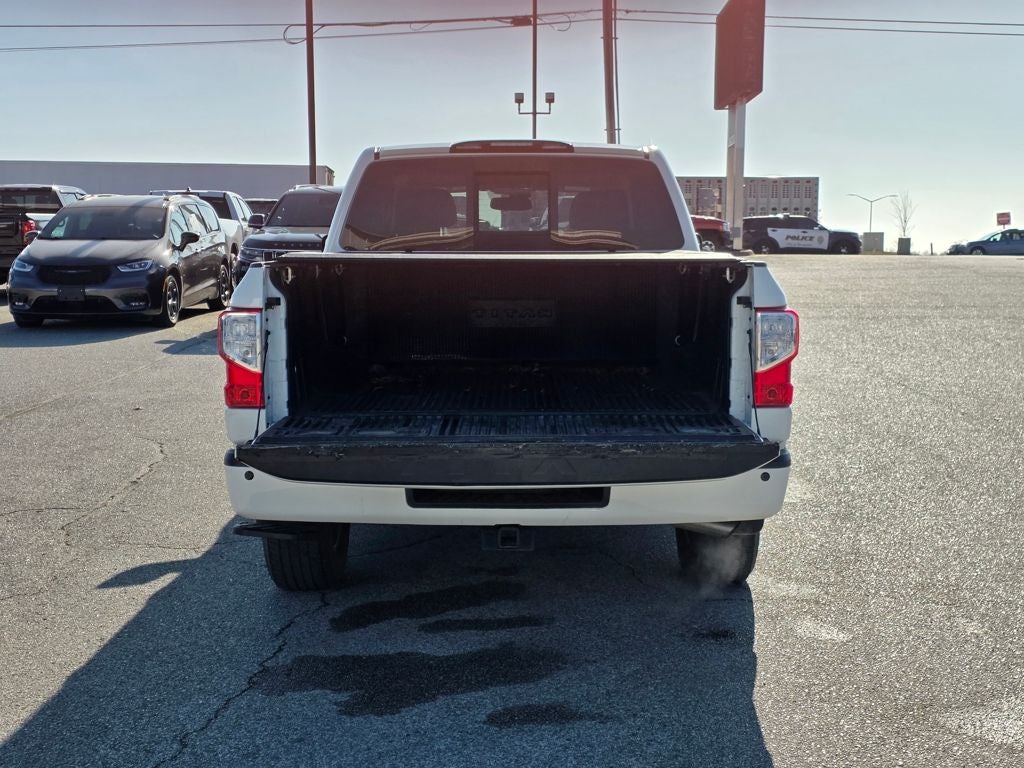 2019 Nissan Titan SV