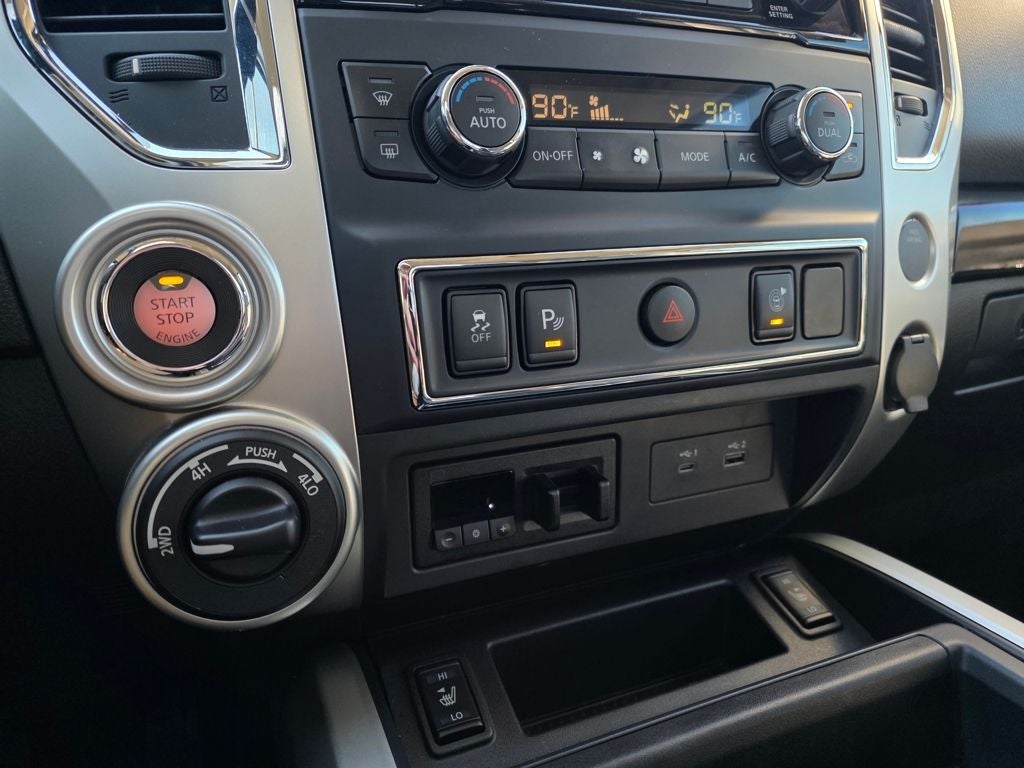 2021 Nissan Titan SV