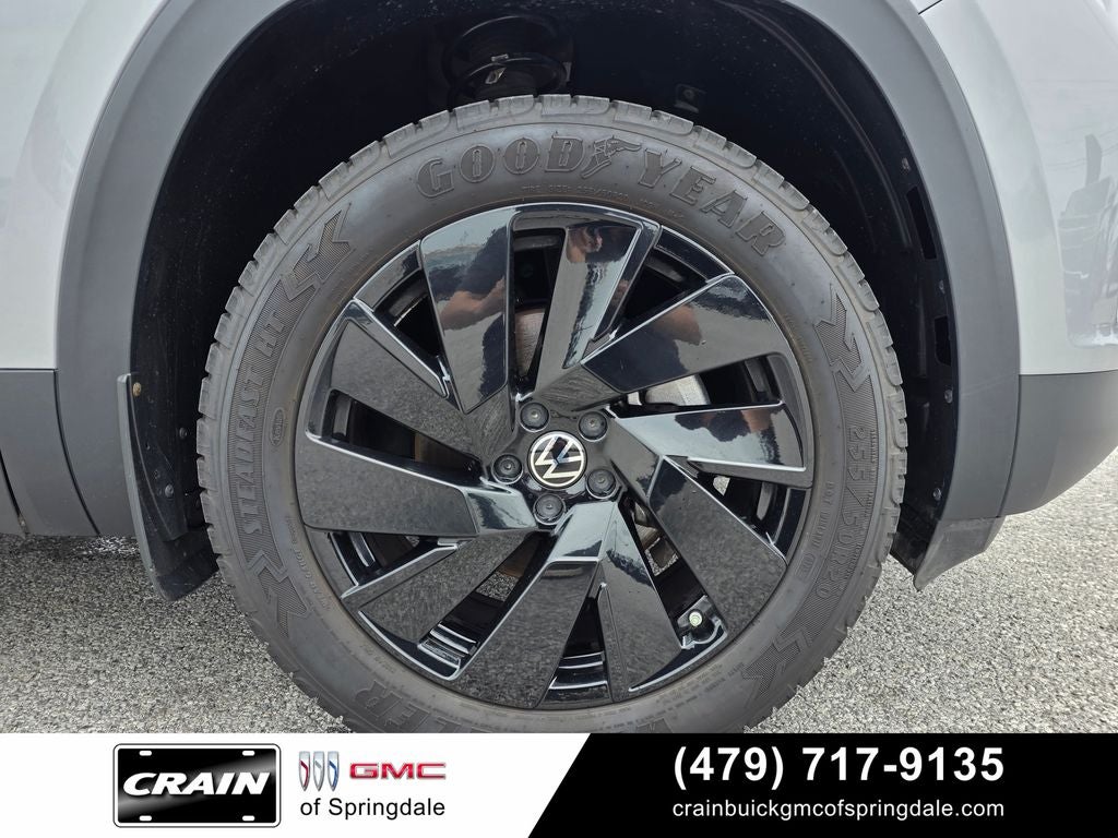 2024 Volkswagen Atlas 2.0T SE w/Technology