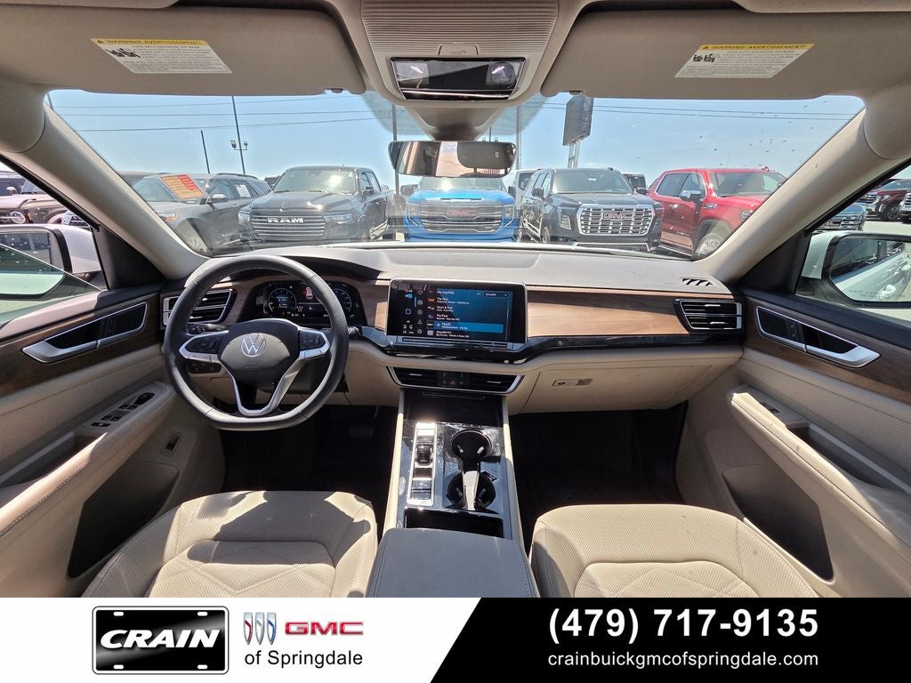 2024 Volkswagen Atlas 2.0T SE w/Technology BLACK WHEEL PACKAGE