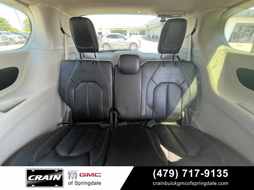 2023 Chrysler Pacifica Touring L