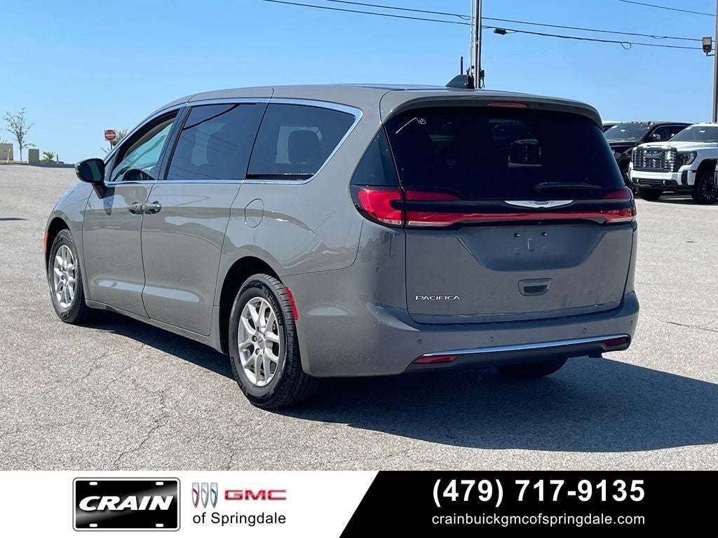 2023 Chrysler Pacifica Touring L