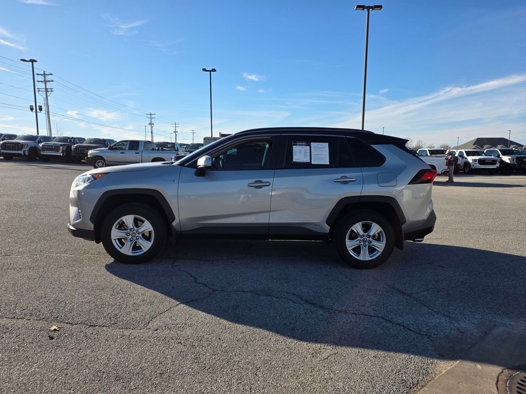 2020 Toyota RAV4 Hybrid XLE
