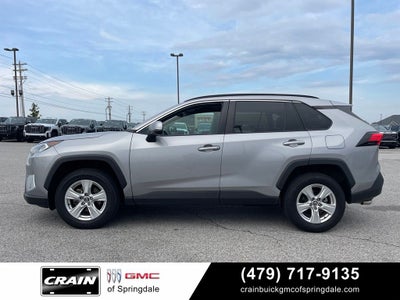 2020 Toyota RAV4 XLE