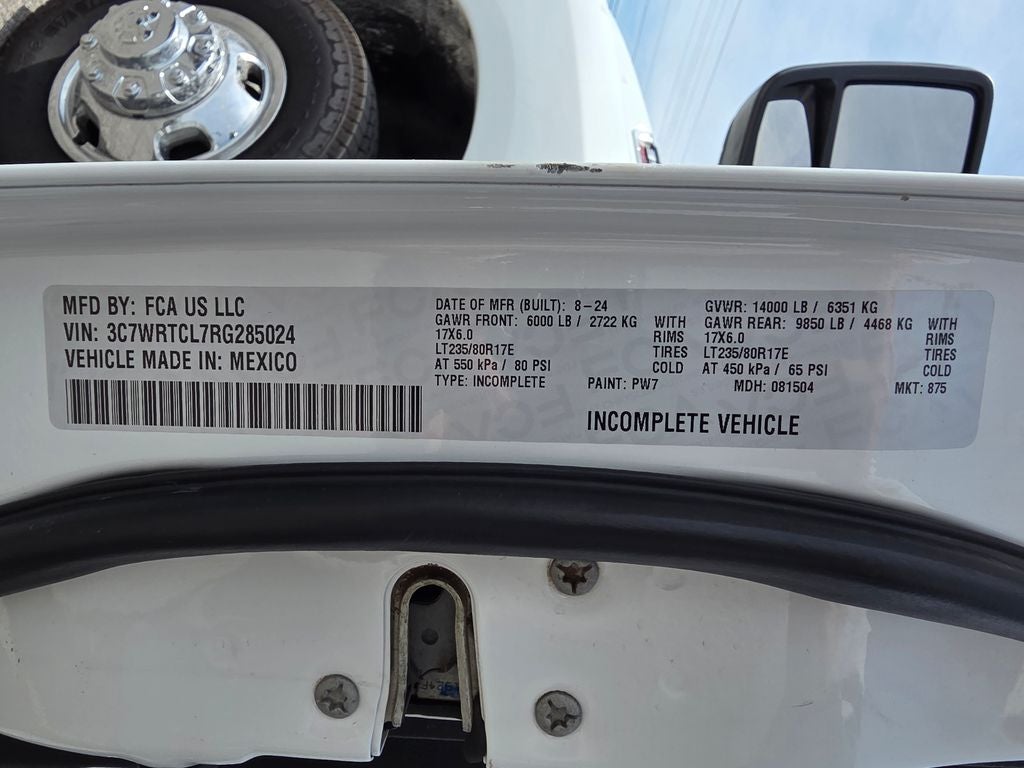 2024 RAM 3500 SLT