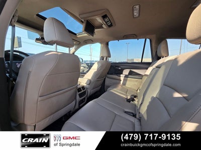 2018 Honda Pilot Touring Nav / Rear DVD / Honda Sensing