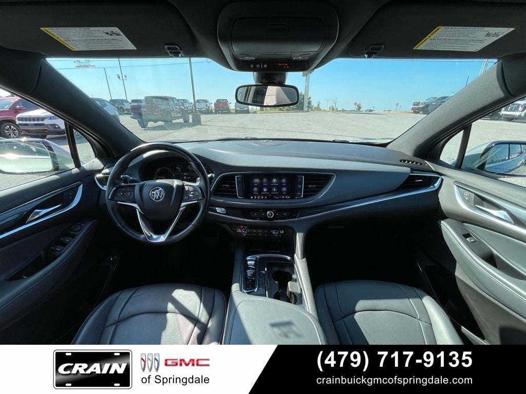 2023 Buick Enclave Essence