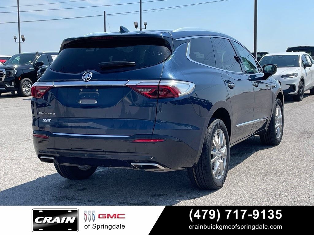 2023 Buick Enclave Essence