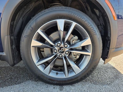 2024 INFINITI QX60 LUXE
