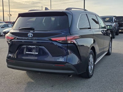 2022 Toyota Sienna XLE 7 Passenger