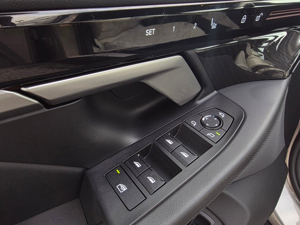 2024 BMW 5 Series 530i