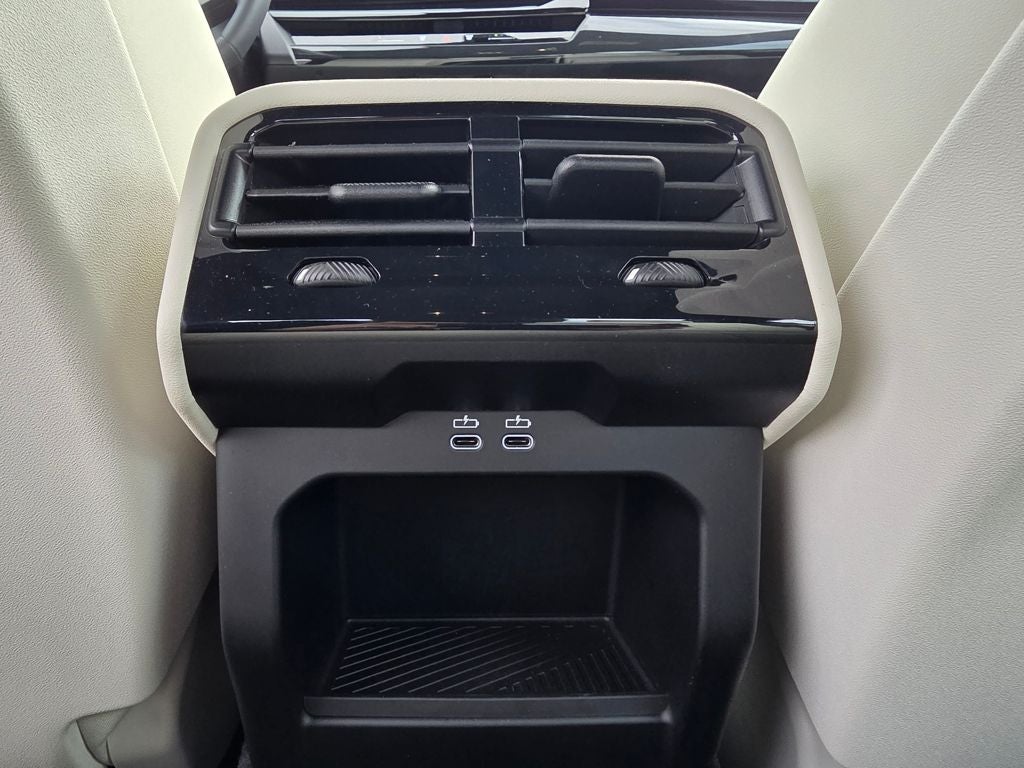 2024 BMW 5 Series 530i