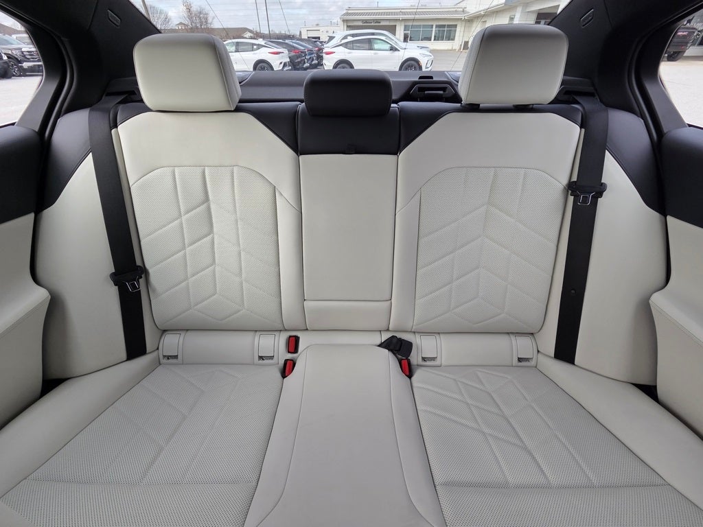 2024 BMW 5 Series 530i