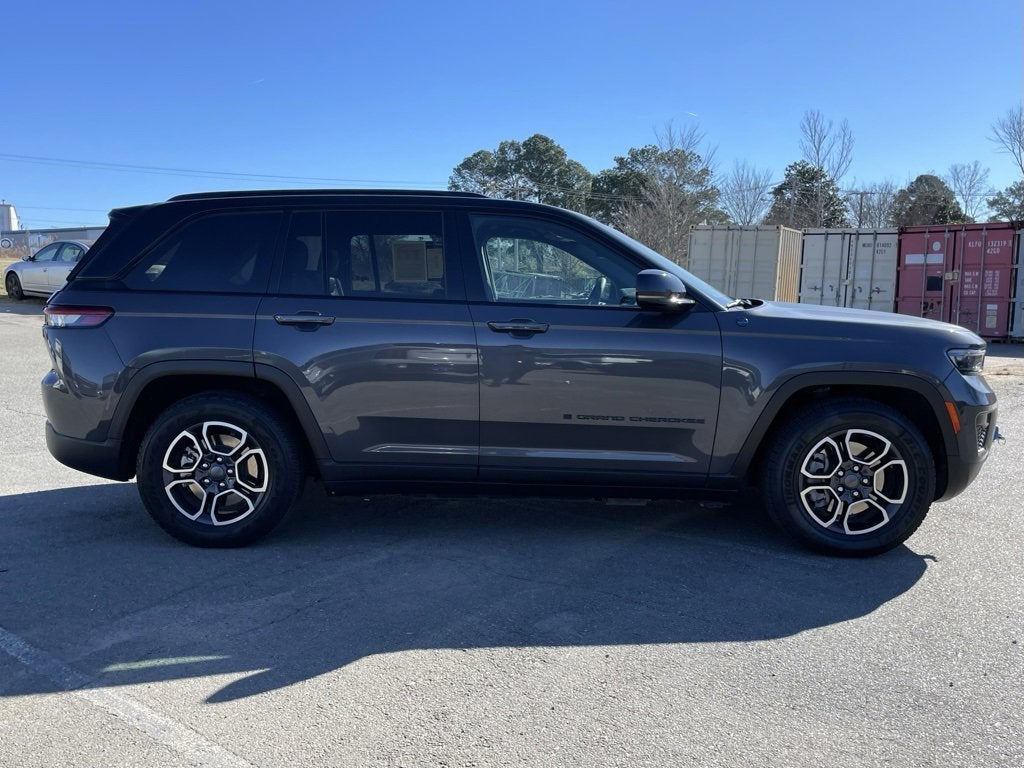 2022 Jeep Grand Cherokee 4xe Trailhawk