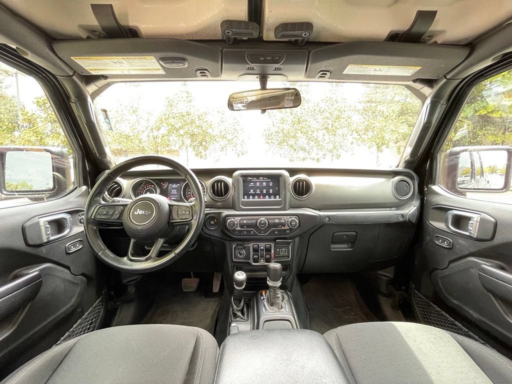 2022 Jeep Gladiator Willys