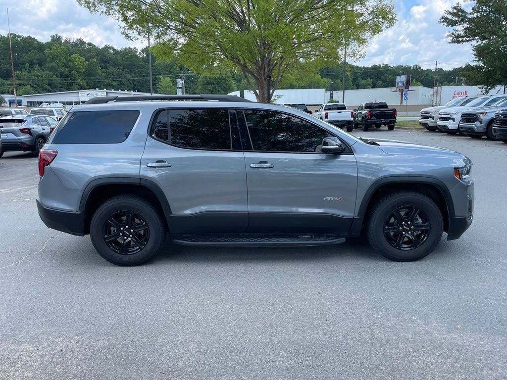 2022 GMC Acadia AT4