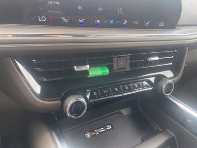 2025 Chevrolet Suburban LT