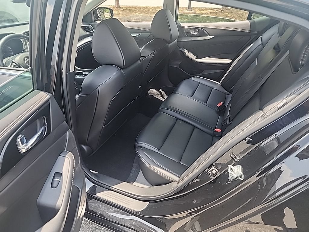 2021 Nissan Maxima SV