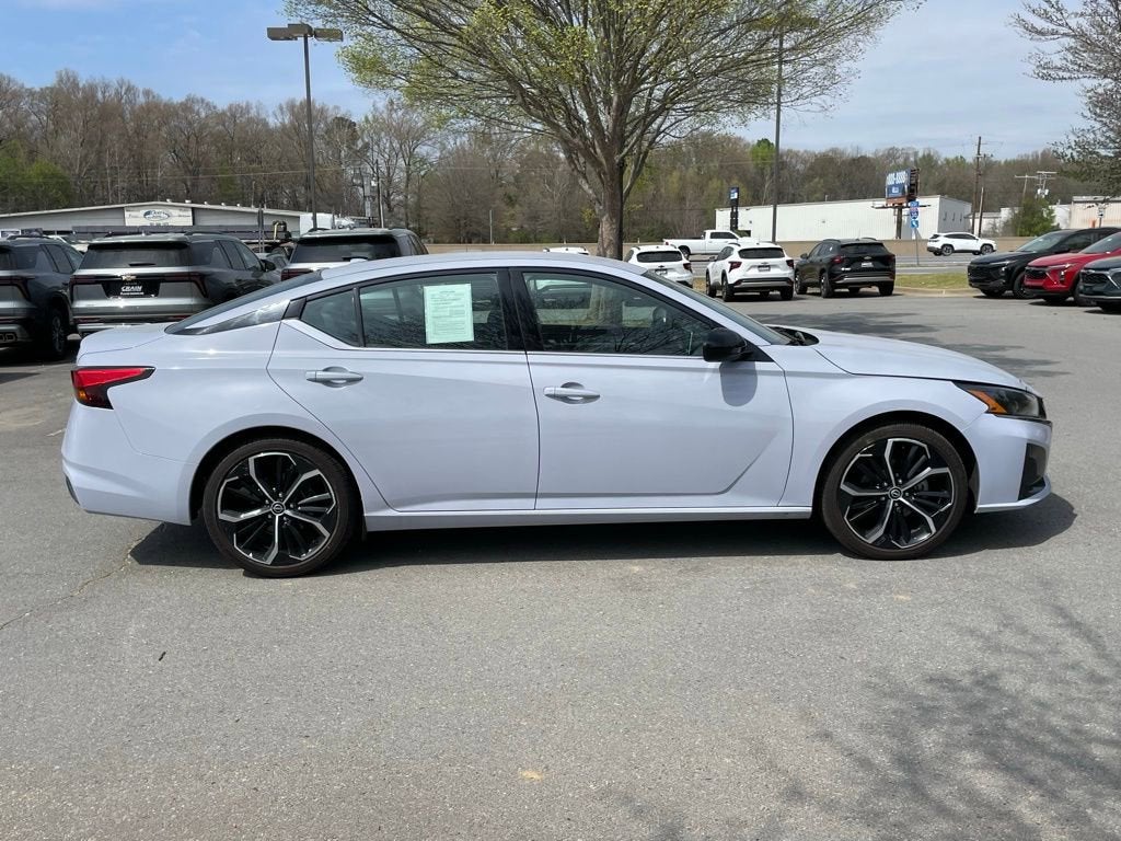 2023 Nissan Altima 2.5 SR