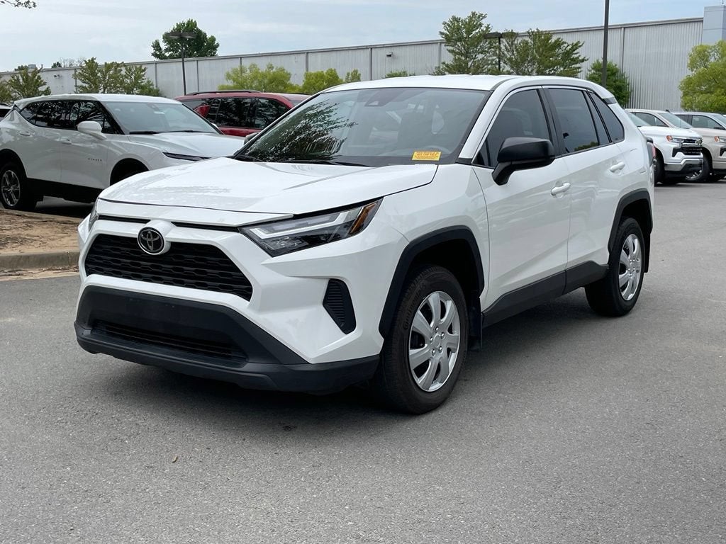2025 Toyota RAV4 LE