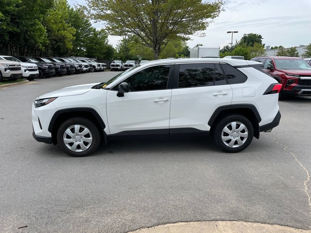 2025 Toyota RAV4 LE
