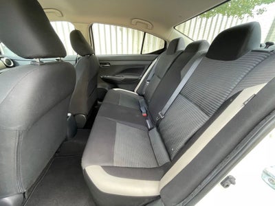 2022 Nissan Versa SV