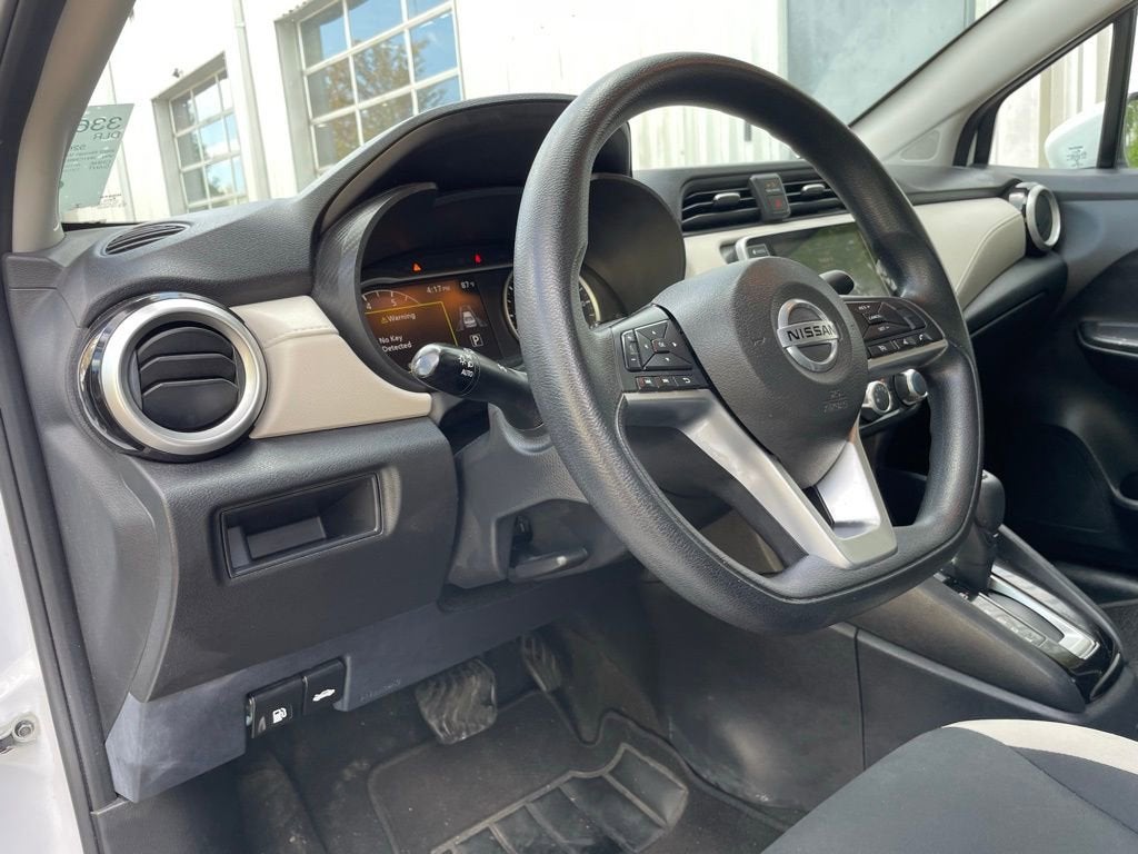 2022 Nissan Versa SV