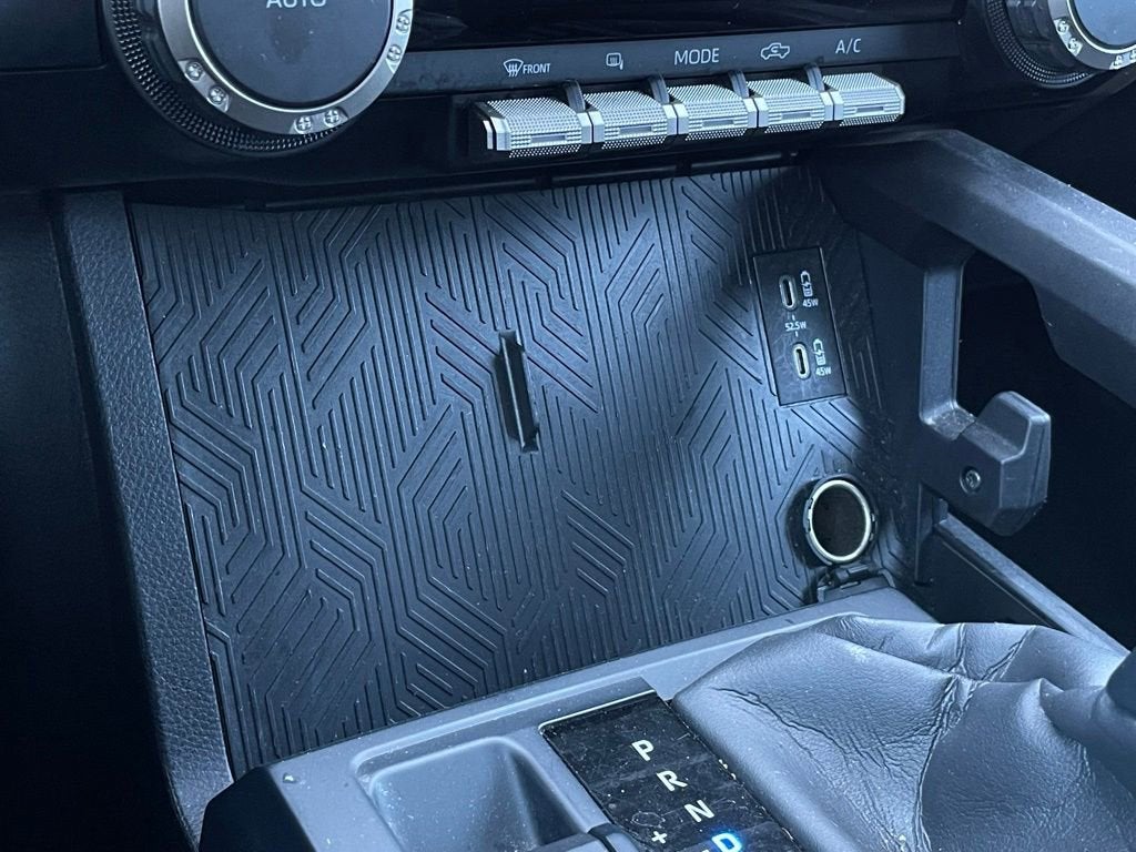 2024 Toyota Tacoma 4WD SR5