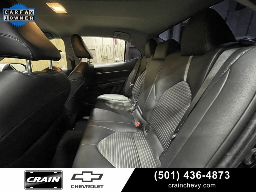 2020 Toyota Camry SE