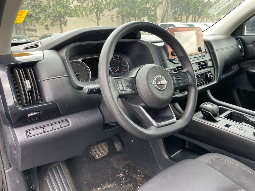 2024 Nissan Pathfinder S