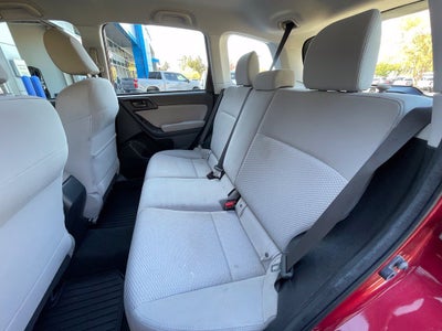 2015 Subaru Forester 2.5i
