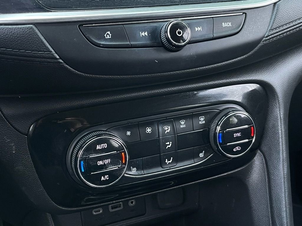 2022 Buick Encore GX Select
