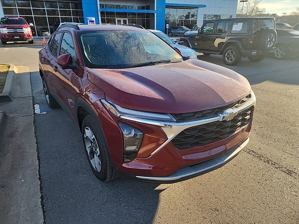 2025 Chevrolet Trax LT