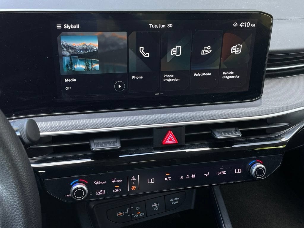 2025 Kia K5 LXS