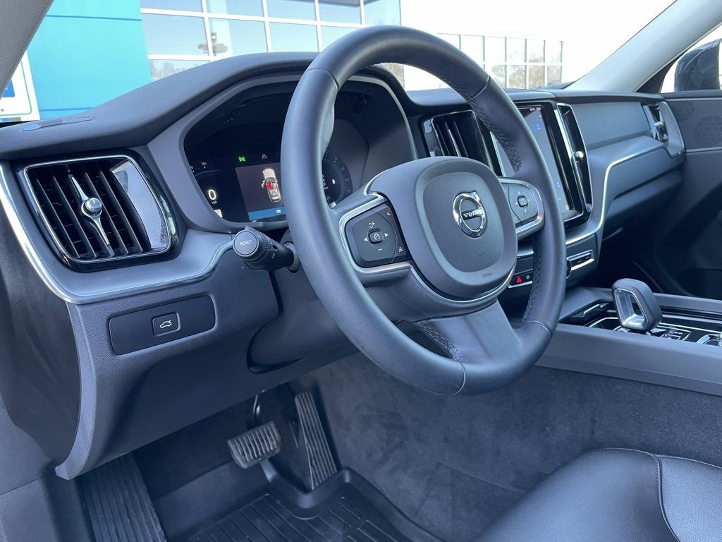 2023 Volvo XC60 Core