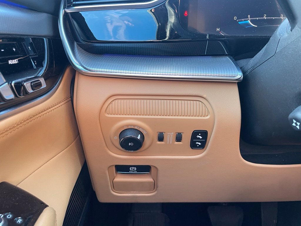 2023 Jeep Grand Wagoneer L Series III