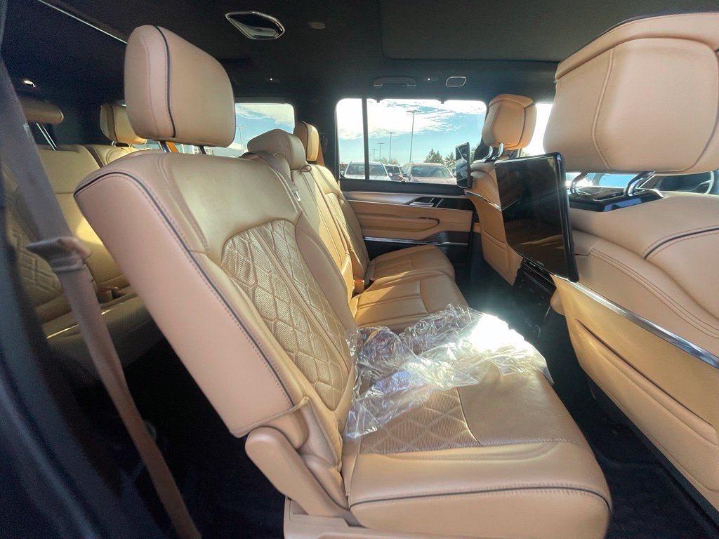 2023 Jeep Grand Wagoneer L Series III