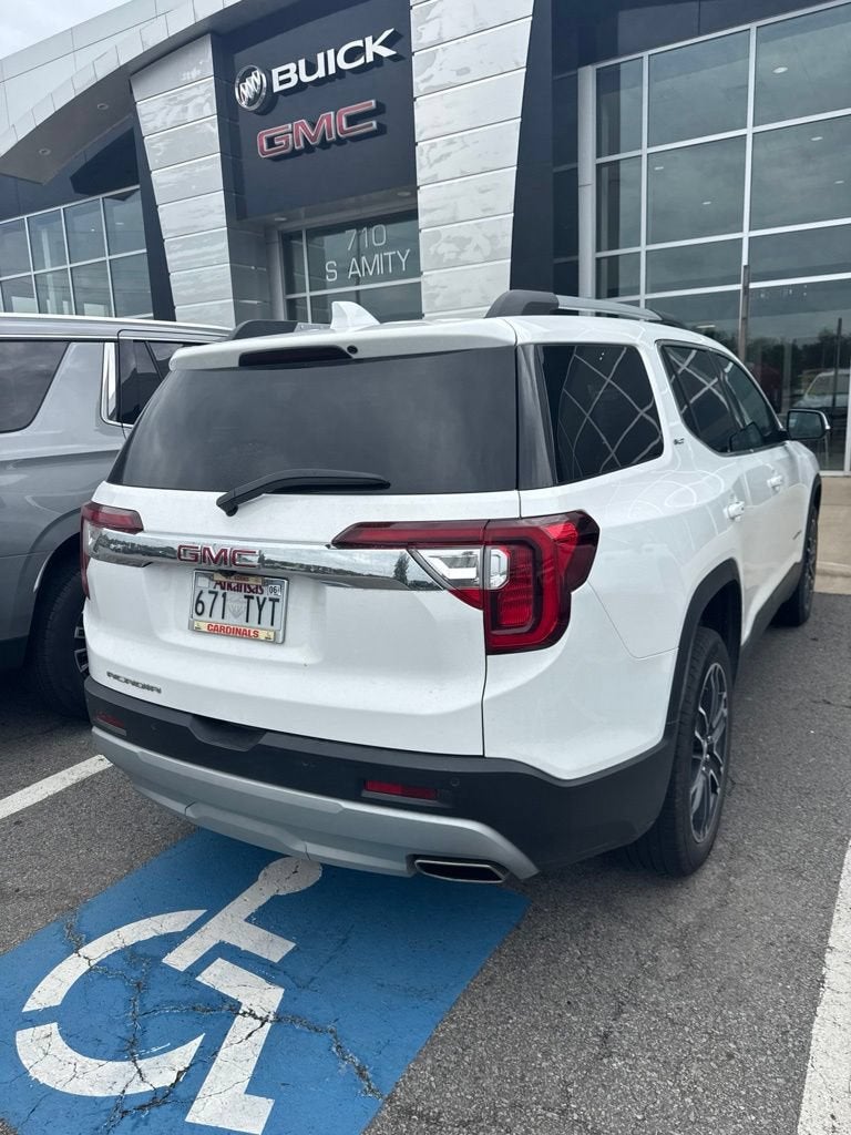 2023 GMC Acadia SLT
