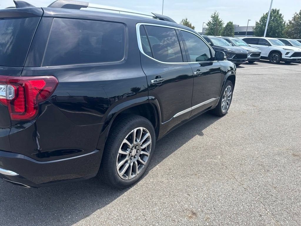 2022 GMC Acadia Denali